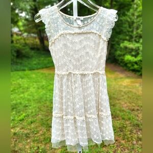 Pinky Ivory Floral Mesh Knee Length Short Sleeve Dress- Juniors Small